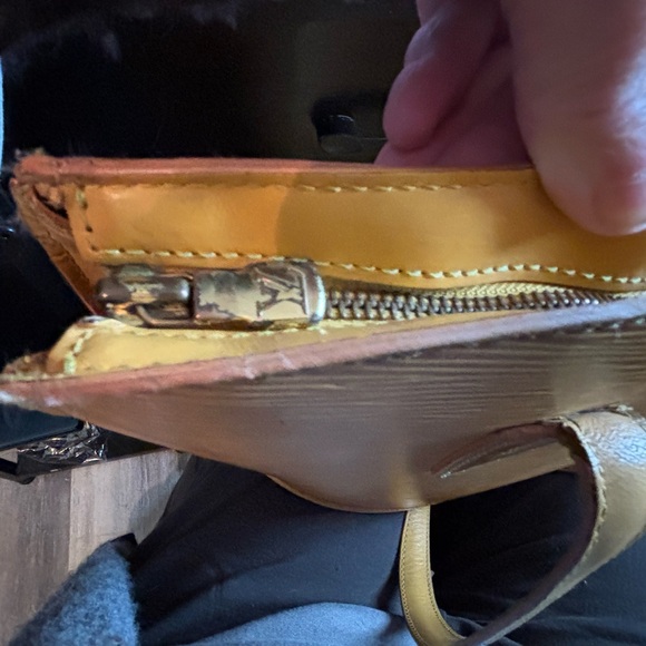 Louis Vuitton Saint Jacques Epi Leather - Picture 14 of 14